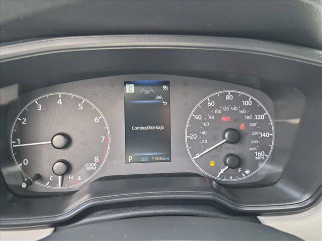 Used 2024 Toyota Corolla Cross L FWD image 11