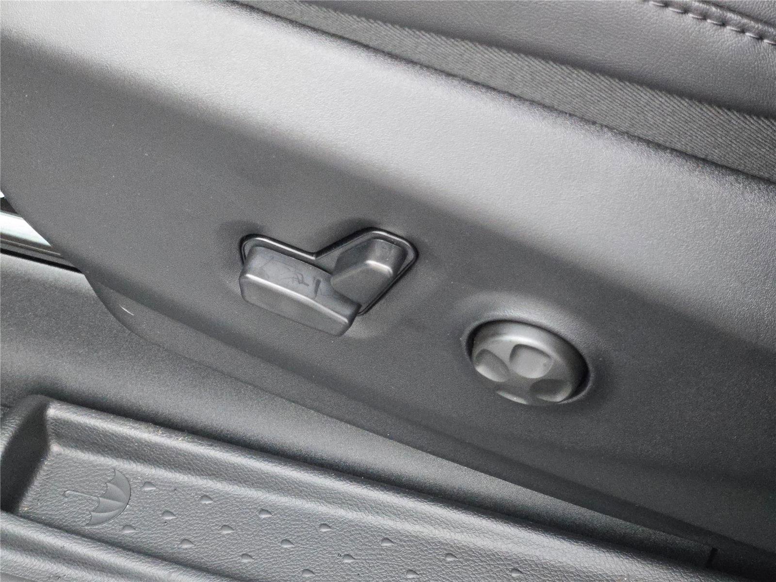 New 2026 Chrysler Pacifica Select image 25