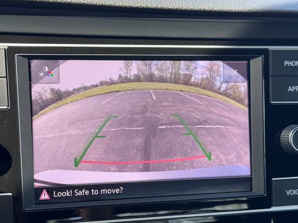 Used 2023 Volkswagen Jetta Sport image 31