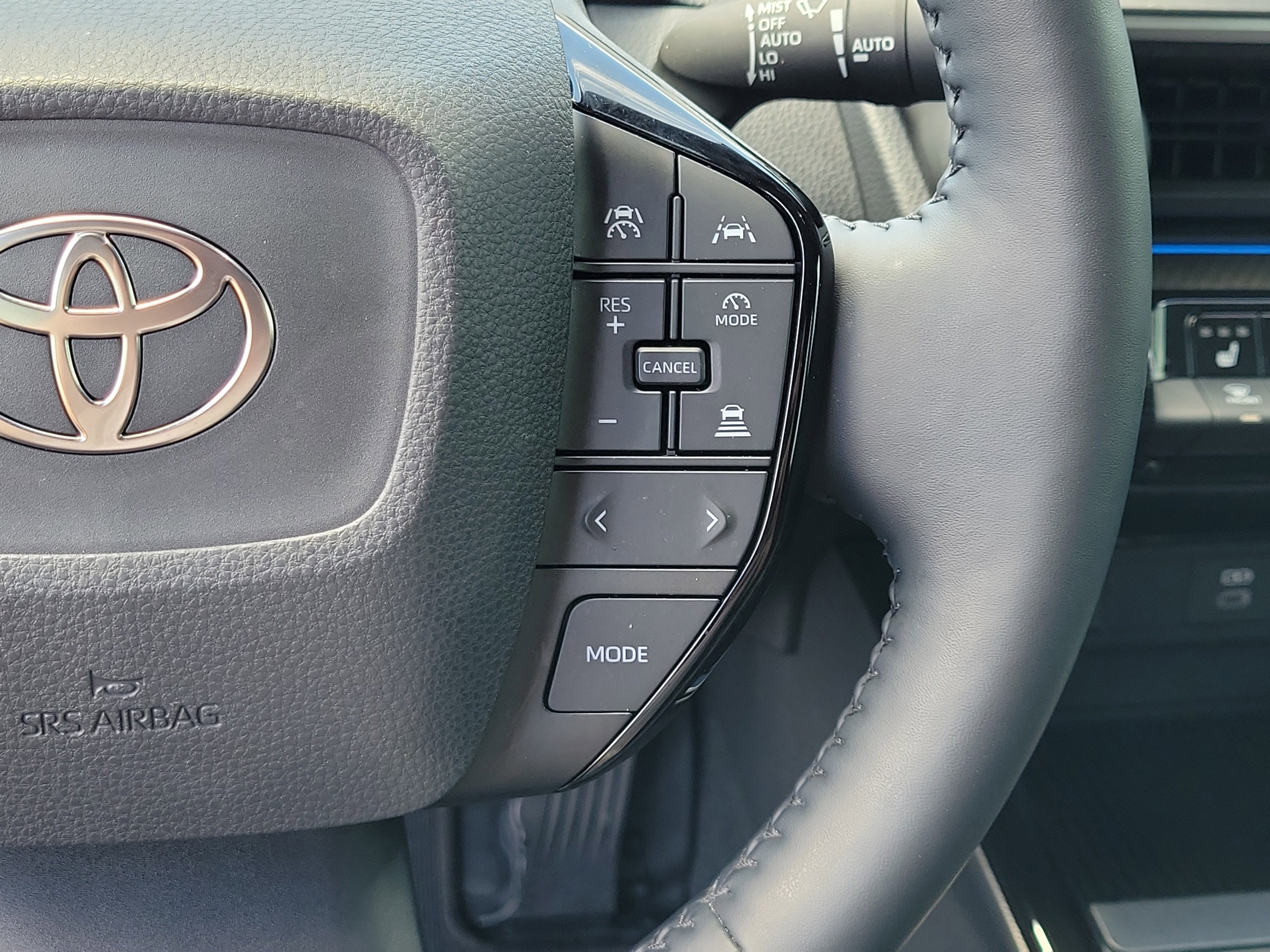 Used 2024 Toyota Prius XLE image 22