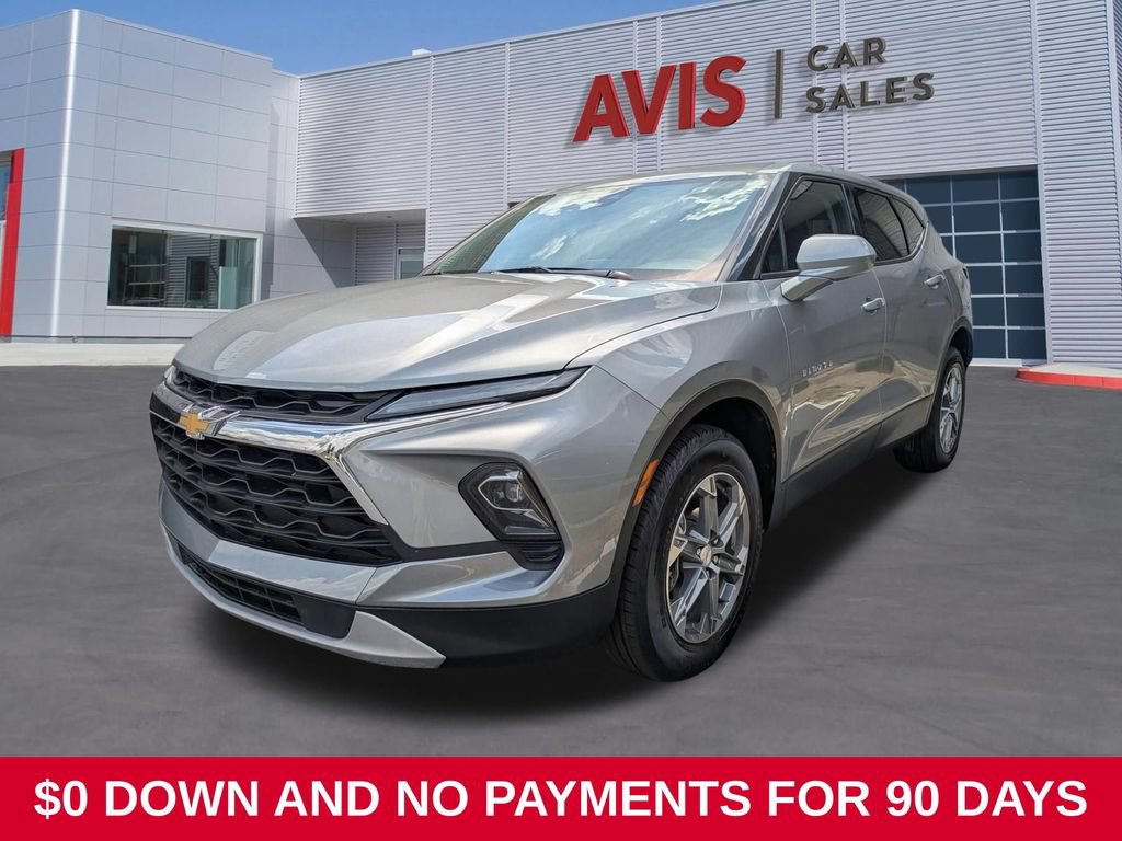 Used 2025 Chevrolet Blazer LT FWD image 1