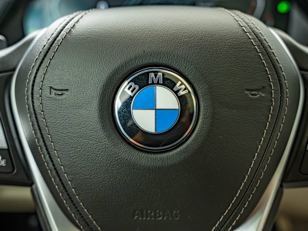 Used 2019 BMW X5 xDrive40i w/ Executive Package AWD/4WD image 23