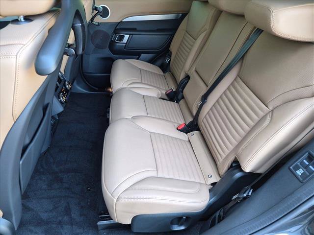 New 2026 Land Rover Discovery Limited Edition AWD/4WD image 15
