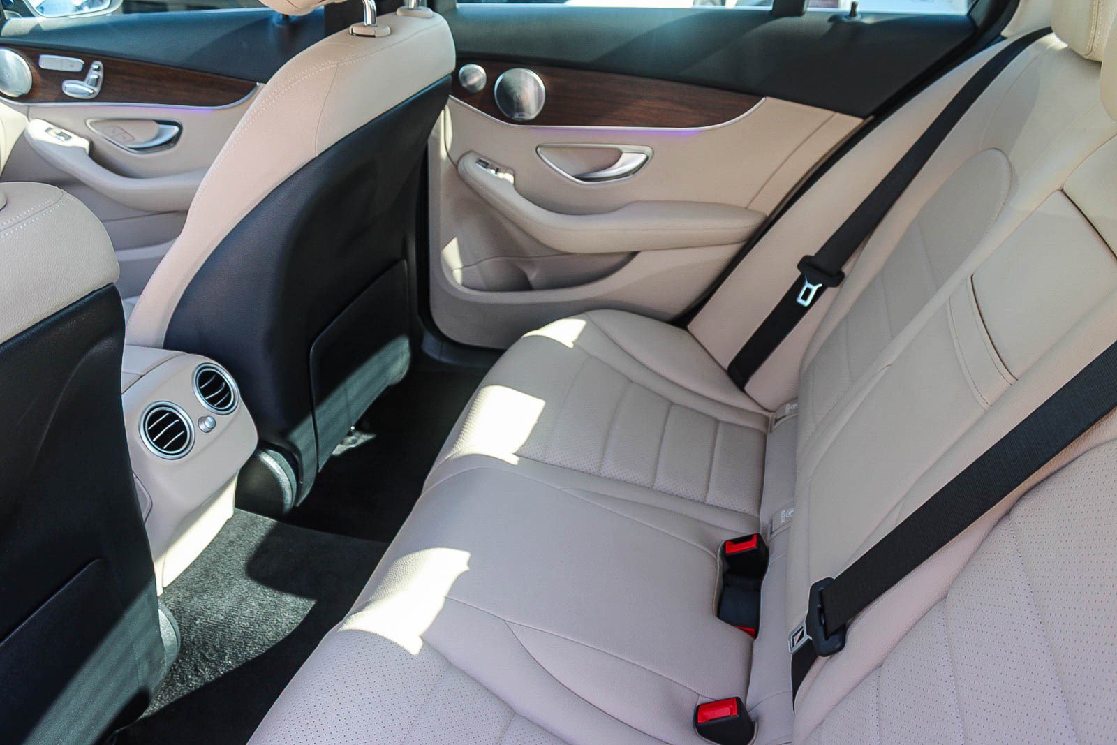 Used 2021 Mercedes-Benz C 300 Sedan image 19