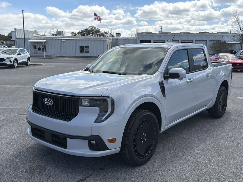 New 2026 Ford Maverick Lobo image 9