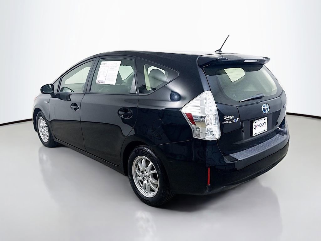 Used 2012 Toyota Prius V Two FWD image 5