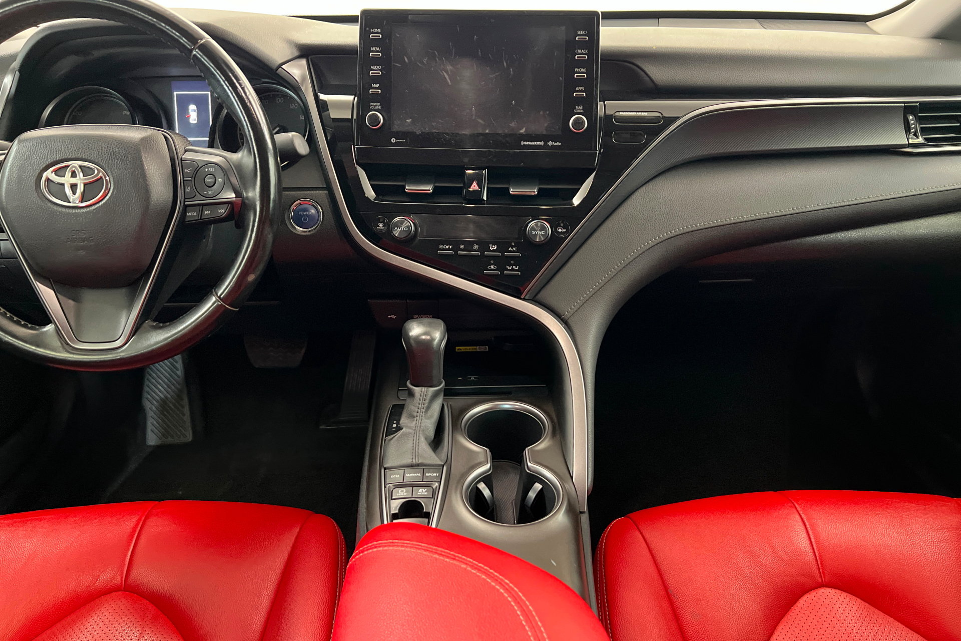 Used 2023 Toyota Camry SE w/ Audio Upgrade Package FWD image 13