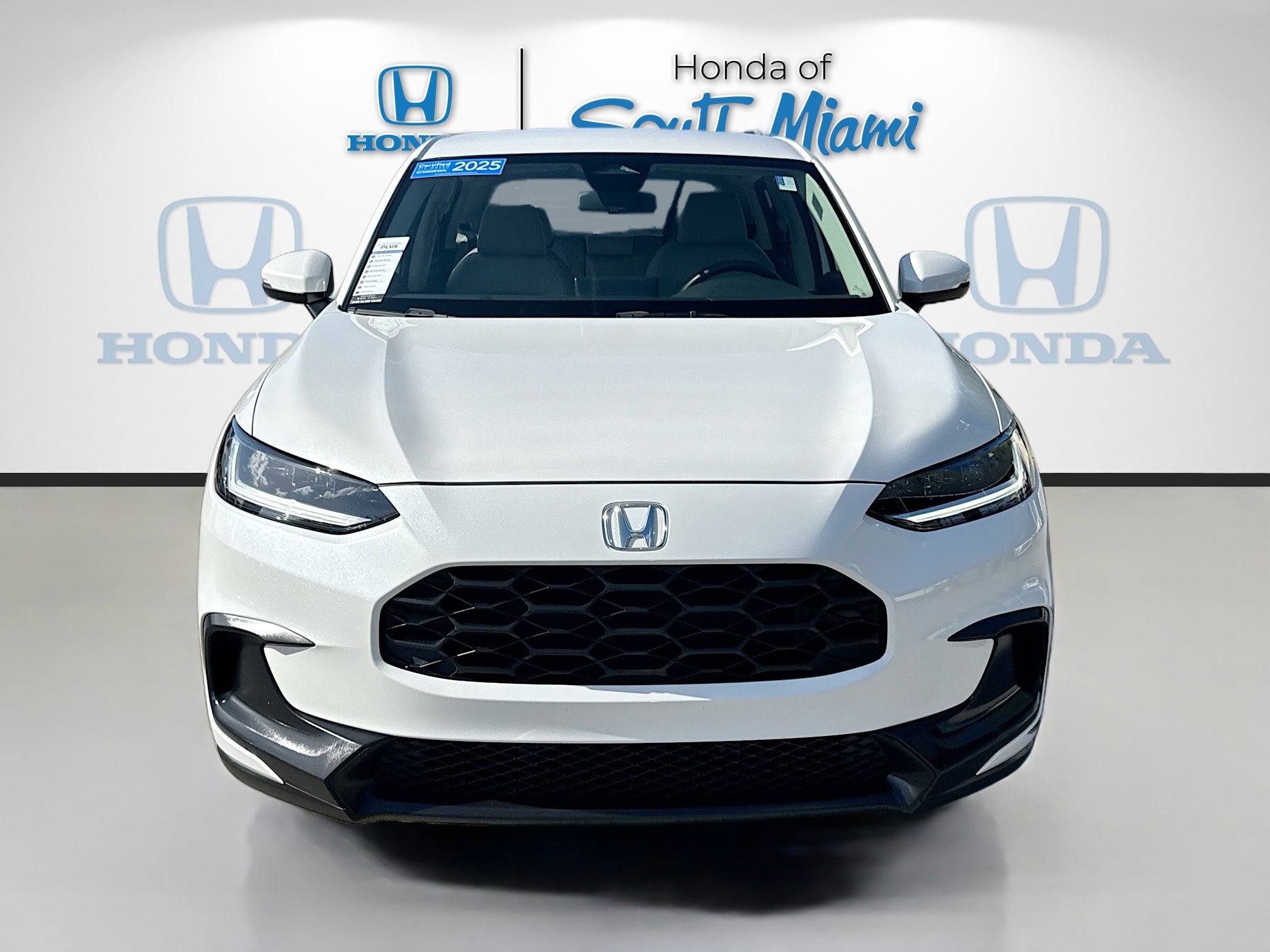 Certified 2025 Honda HR-V LX image 2