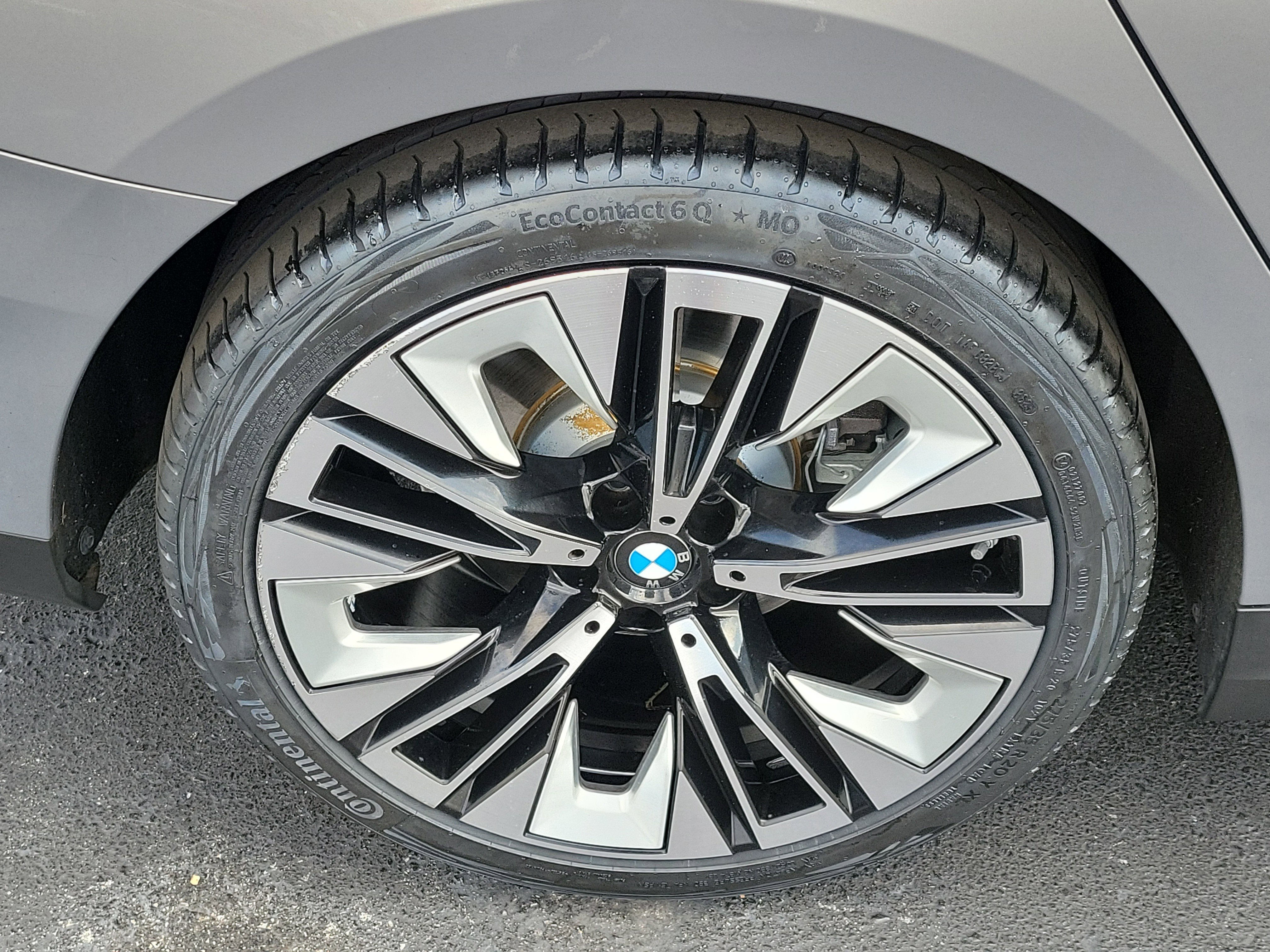 Used 2026 BMW 530i RWD image 6