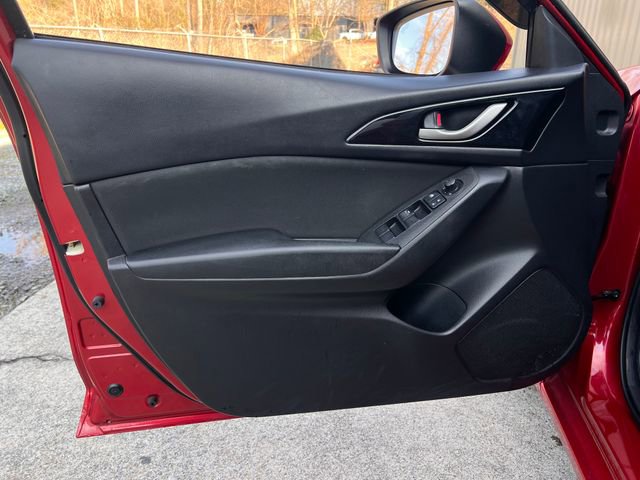 Used 2016 MAZDA MAZDA3 i Sport w/ Preferred Equipment Package image 10