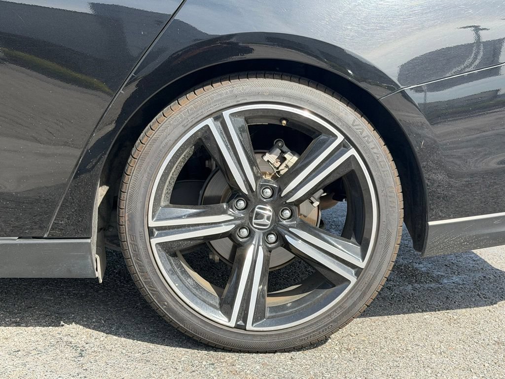 Used 2024 Honda Accord Sport image 3