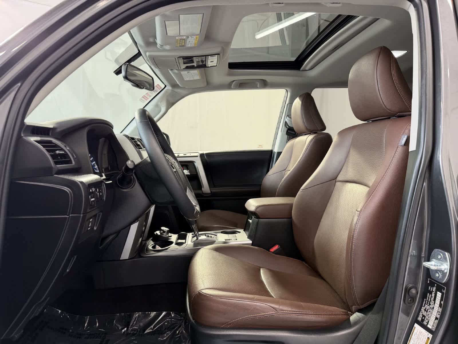 Used 2019 Toyota 4Runner Limited AWD/4WD image 9