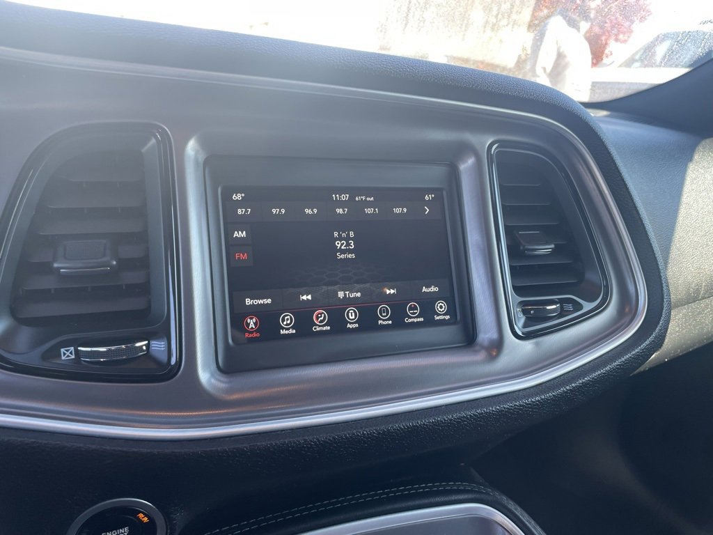 Used 2022 Dodge Challenger SXT image 14