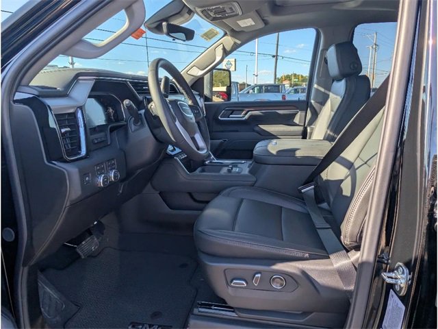 New 2026 GMC Sierra 3500 Denali w/ Denali Reserve Package image 14