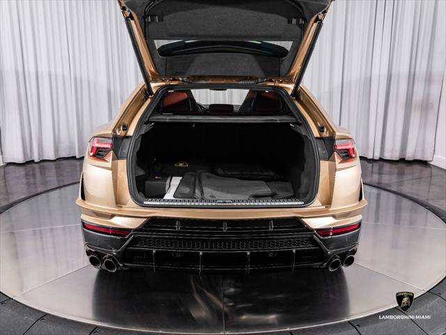 Used 2024 Lamborghini Urus S AWD/4WD image 12