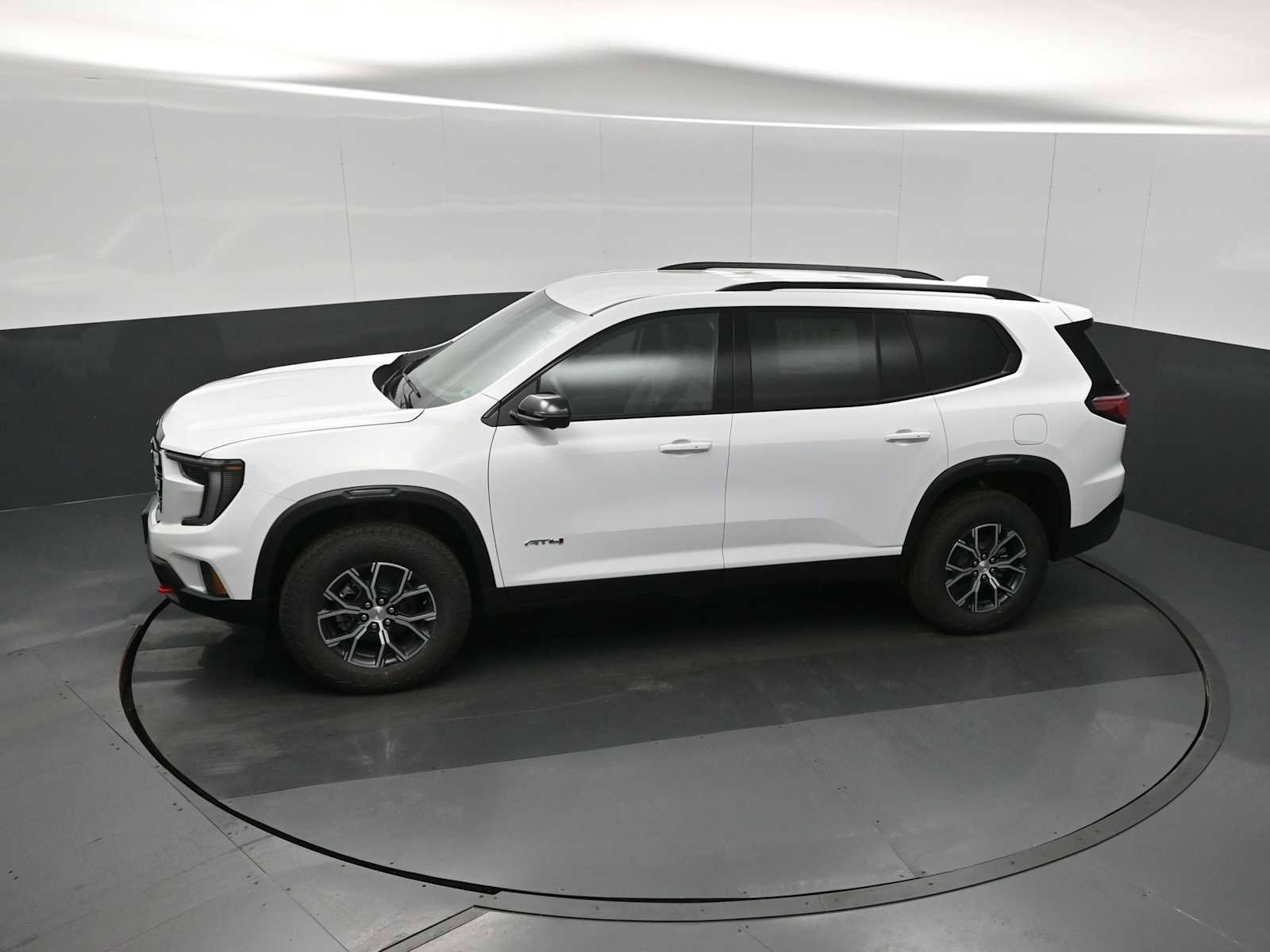 New 2026 GMC Acadia AT4 w/ Luxury Package image 13