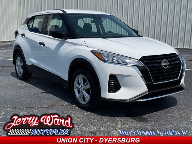 Used 2024 Nissan Kicks S FWD image 1