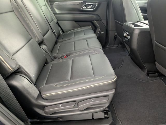 Used 2023 GMC Yukon SLT image 34