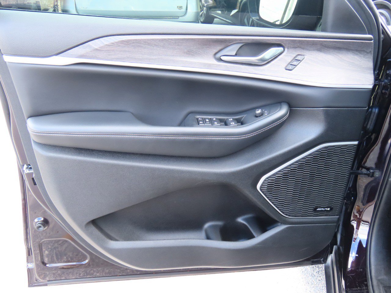 Used 2022 Jeep Grand Cherokee L Limited image 24