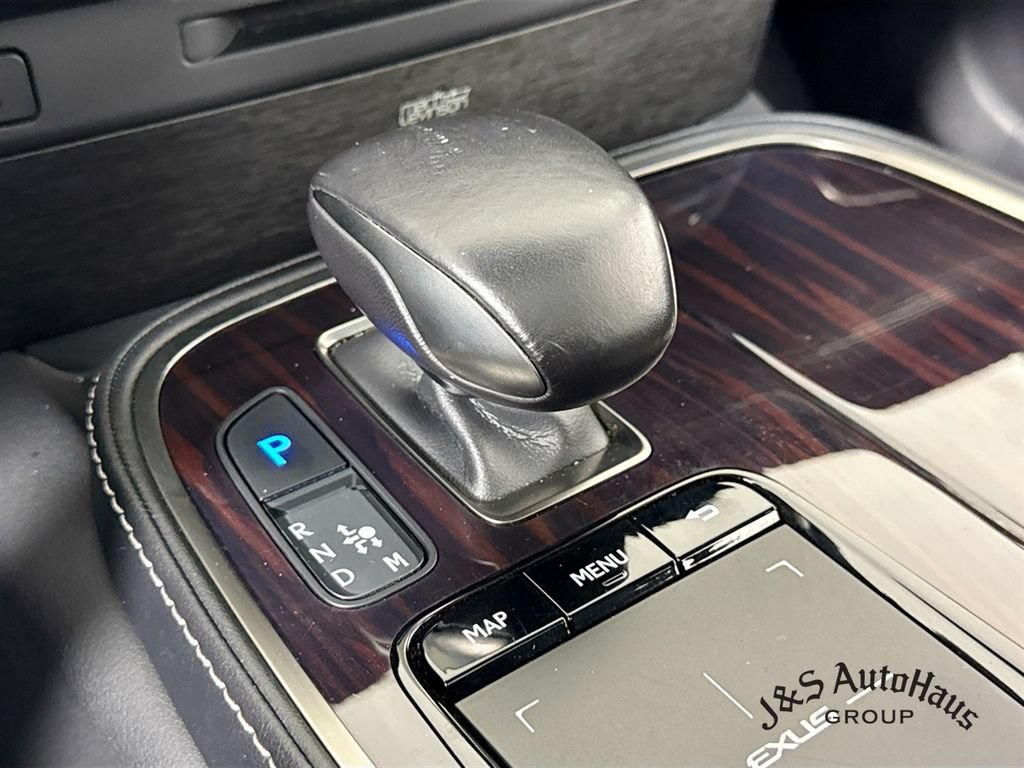 Used 2019 Lexus LS 500h w/ Interior Upgrade Package RWD image 22