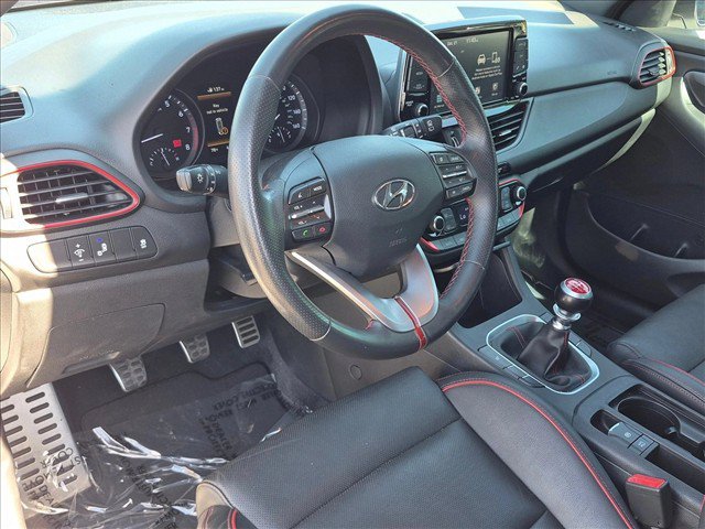Used 2018 Hyundai Elantra GT Sport FWD image 10