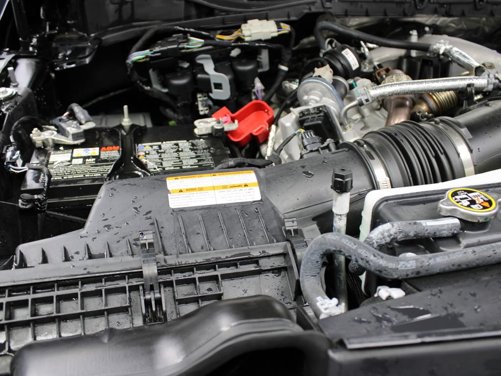 Used 2024 Ford F350 Lariat w/ FX4 Off-Road Package AWD/4WD image 37