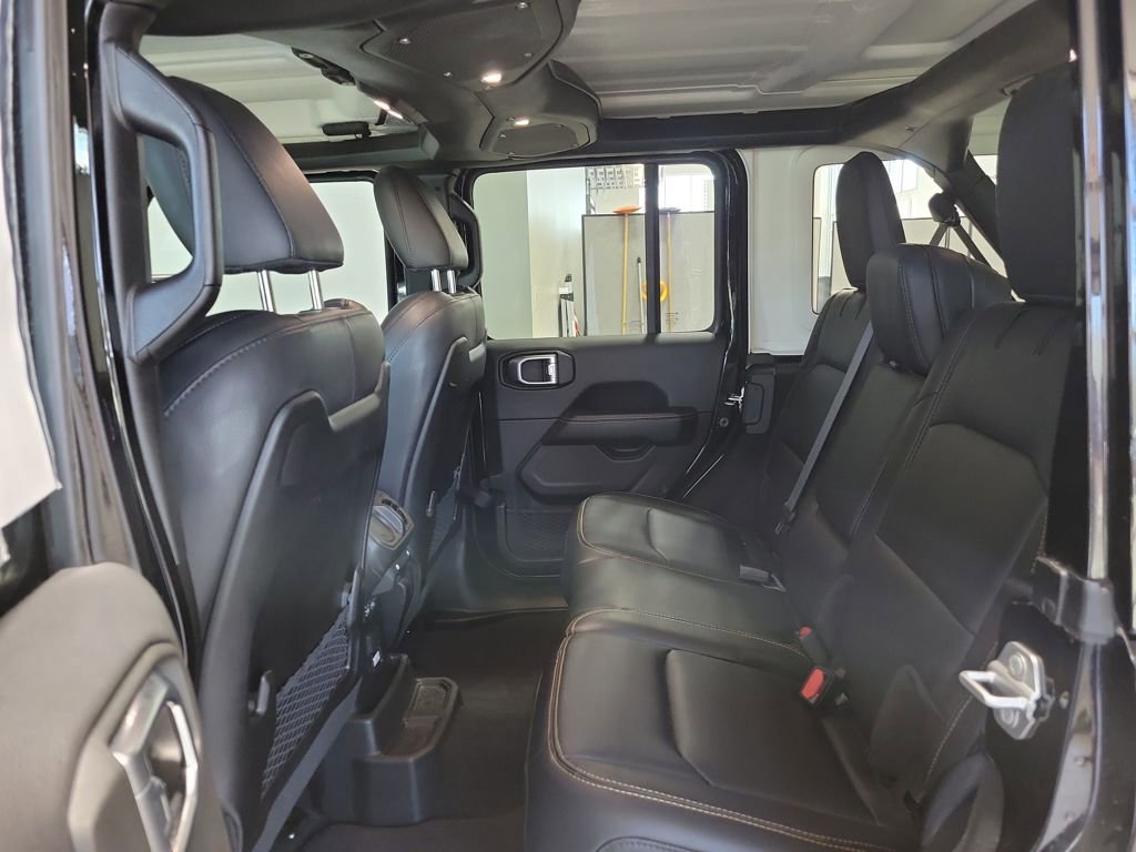 Used 2024 Jeep Wrangler Sahara AWD/4WD image 20