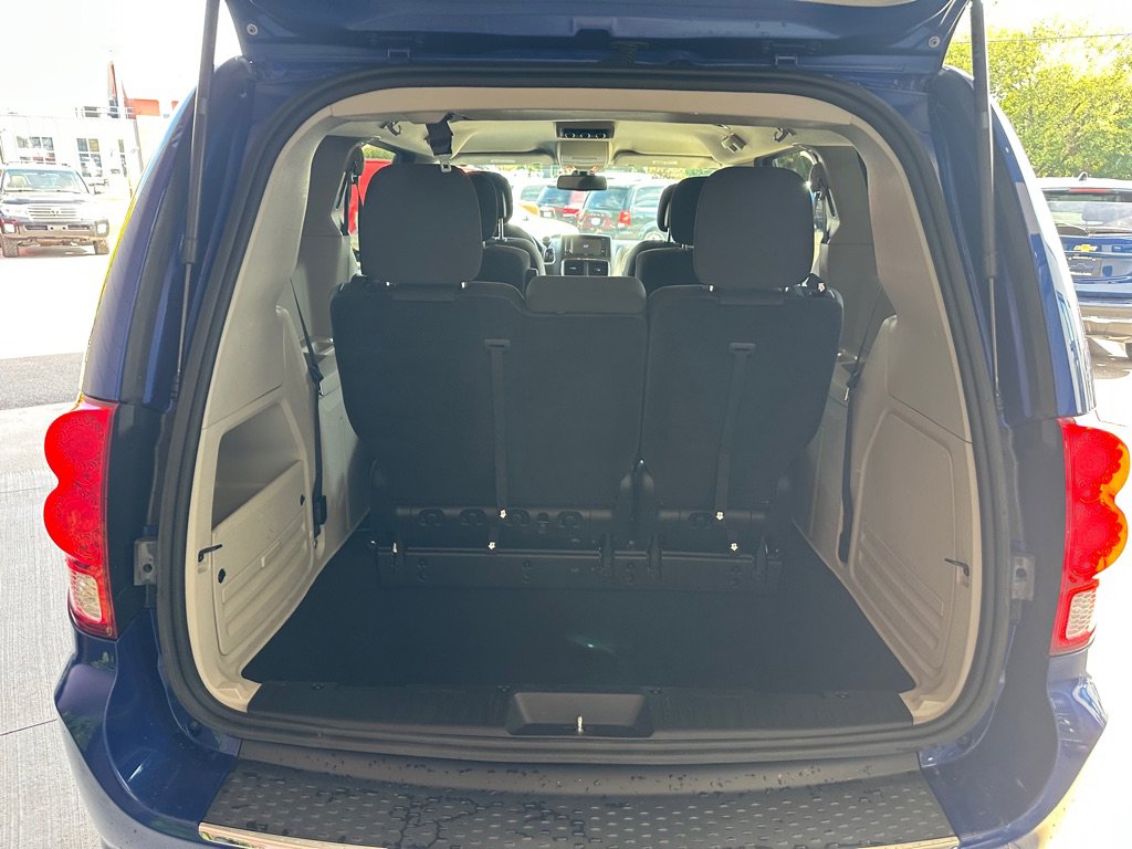 Used 2018 Dodge Grand Caravan SE w/ UConnect Hands-Free Group FWD image 14