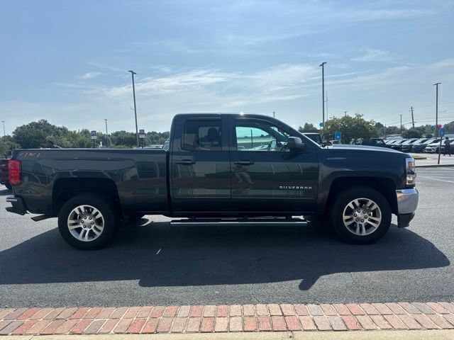 Used 2018 Chevrolet Silverado 1500 LT w/ All Star Edition AWD/4WD image 5