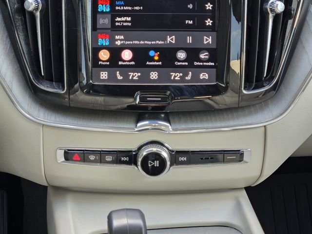 Certified 2024 Volvo XC60 B5 Plus w/ Protection Package Premier image 20