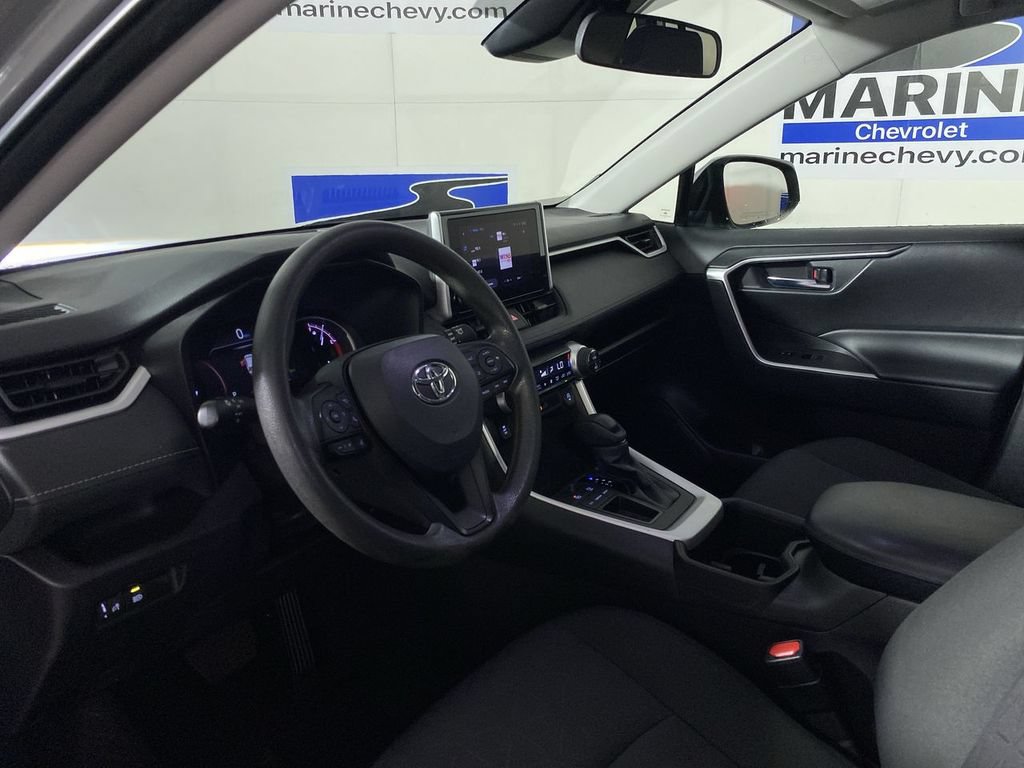 Used 2024 Toyota RAV4 XLE FWD image 15