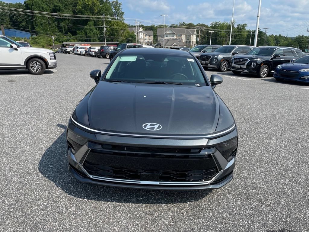 New 2026 Hyundai Sonata SEL FWD image 3