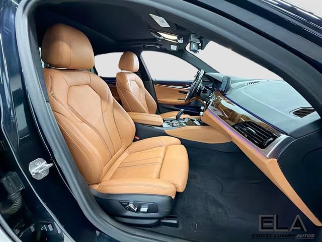 Used 2019 BMW 540i xDrive w/ M Sport Package AWD/4WD image 31