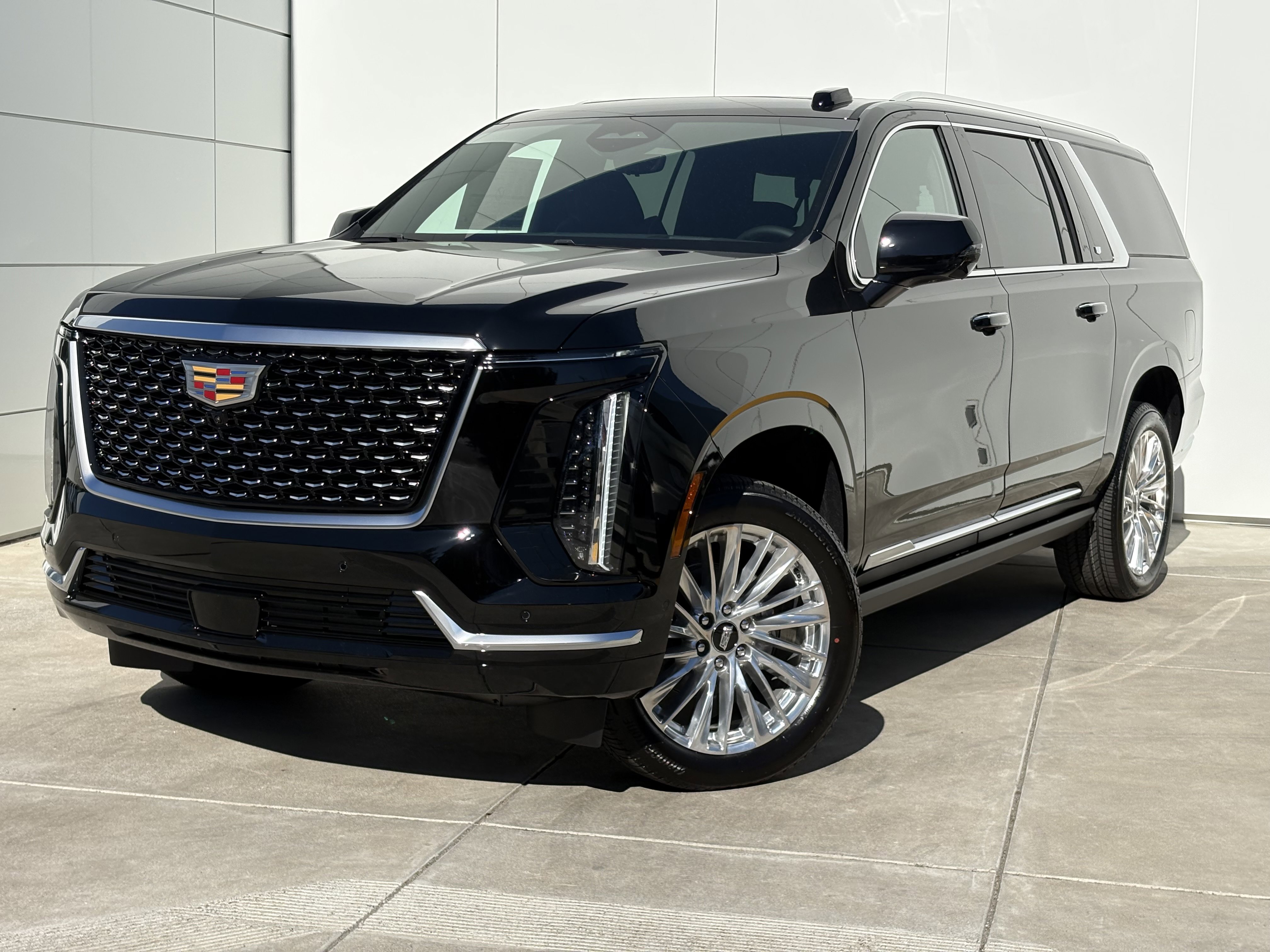 New 2026 Cadillac Escalade ESV Luxury image 2