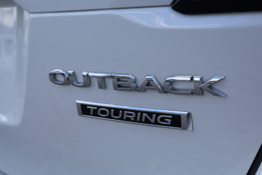 Certified 2022 Subaru Outback Touring w/ Popular Package #2 AWD/4WD image 9