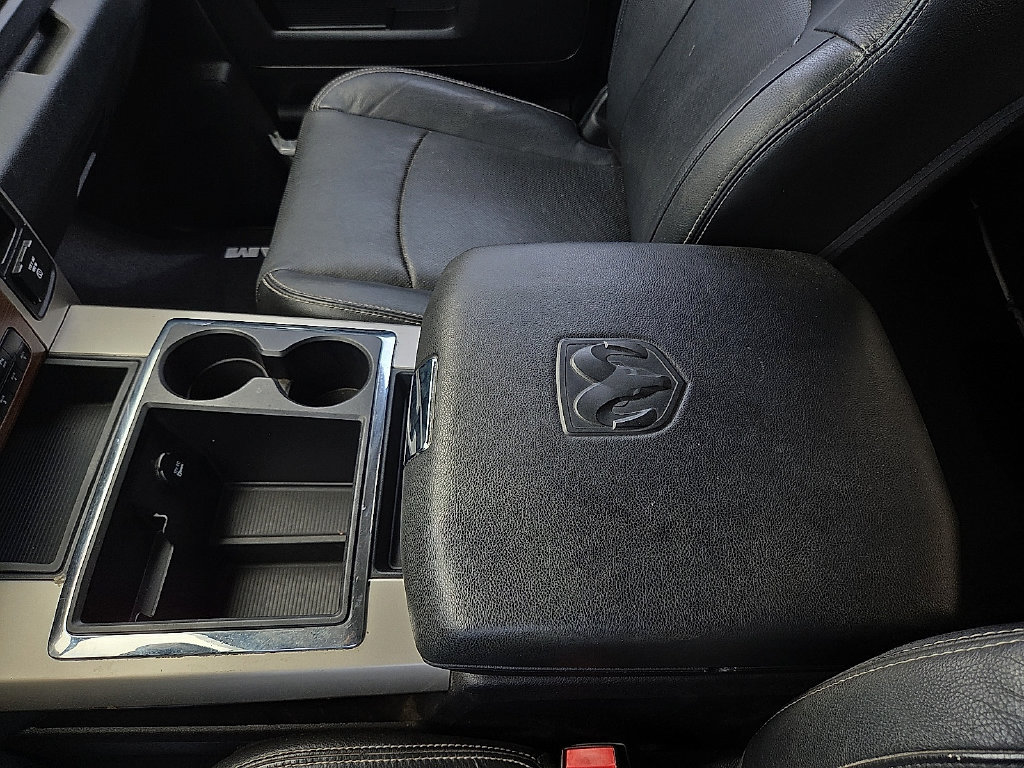 Used 2014 RAM 2500 Laramie w/ Black Appearance Group AWD/4WD image 23