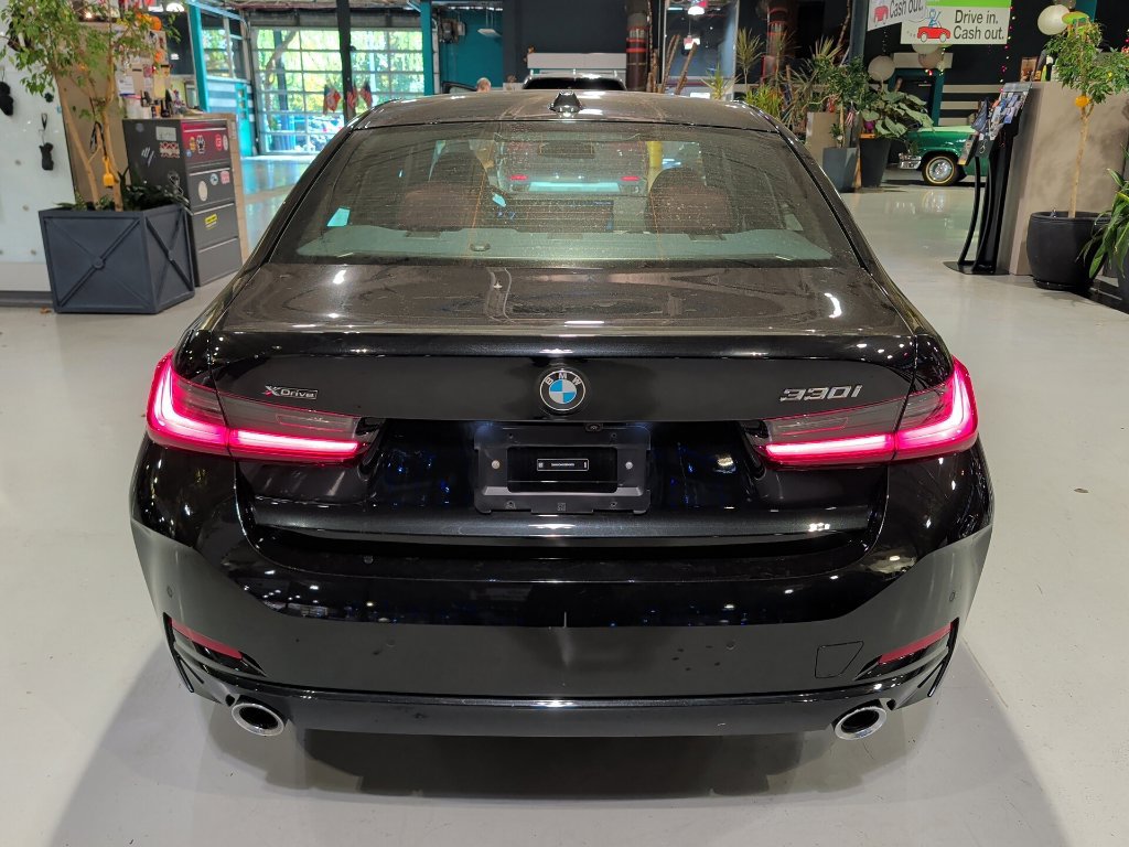 Certified 2025 BMW 330i xDrive Sedan AWD/4WD image 15