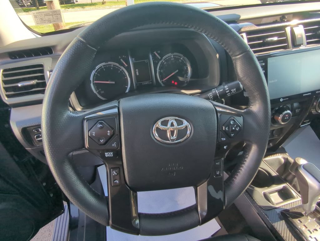 Used 2021 Toyota 4Runner TRD Off-Road Premium w/ Moonroof Package AWD/4WD image 15