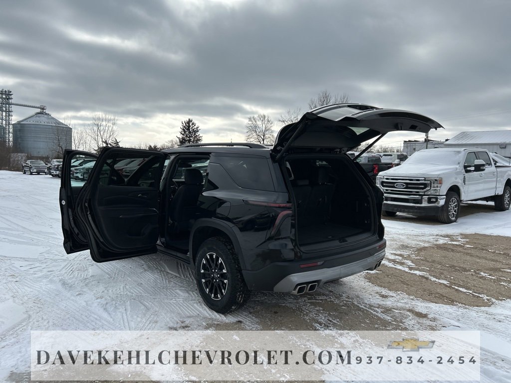 Used 2025 Chevrolet Traverse Z71 w/ Driver Confidence Package image 27