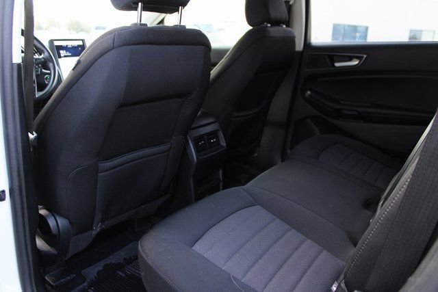 Used 2021 Ford Edge SE image 29