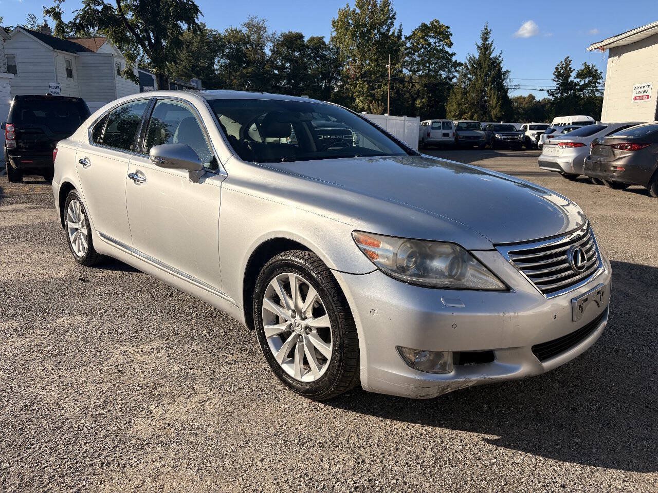Used 2012 Lexus LS 460 AWD w/ Comfort Pkg image 4