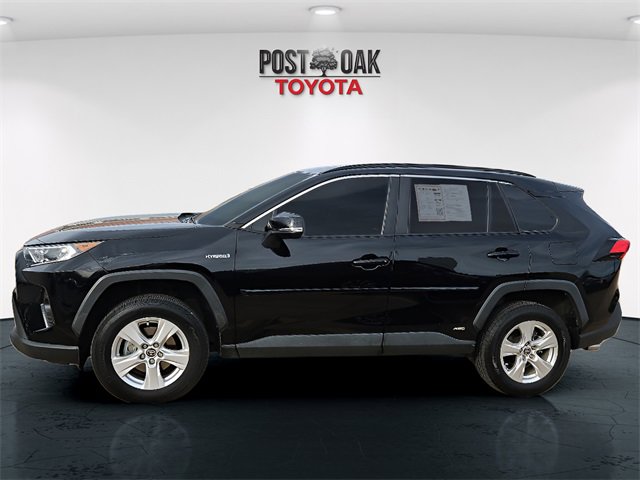 Used 2021 Toyota RAV4 XLE image 4