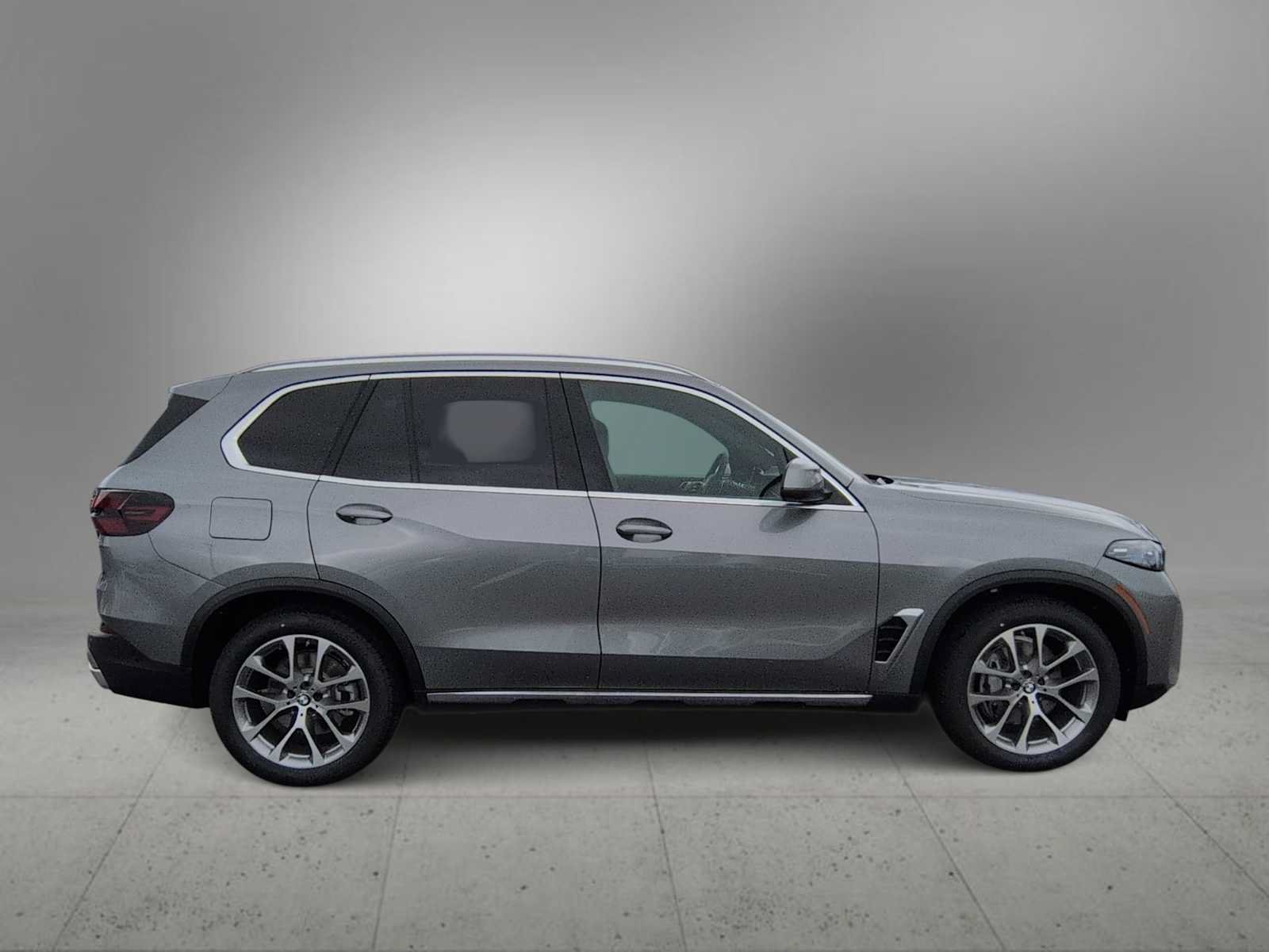 Used 2026 BMW X5 xDrive40i w/ Premium Package AWD/4WD image 9