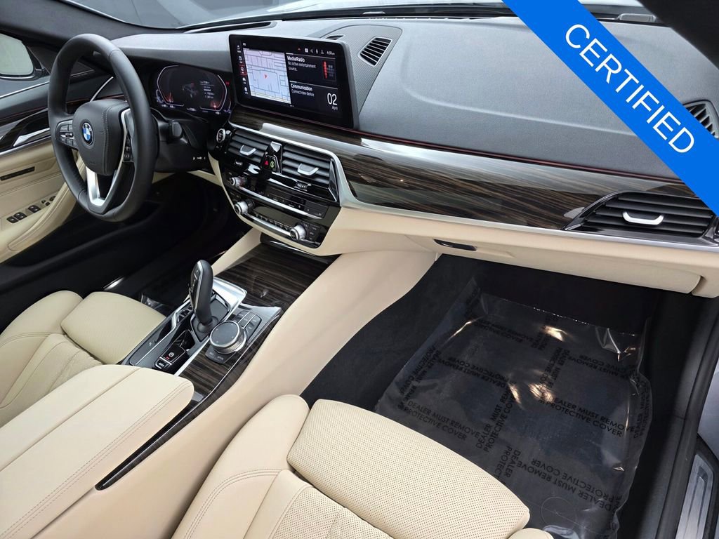 Used 2023 BMW 530i w/ Premium Package image 31