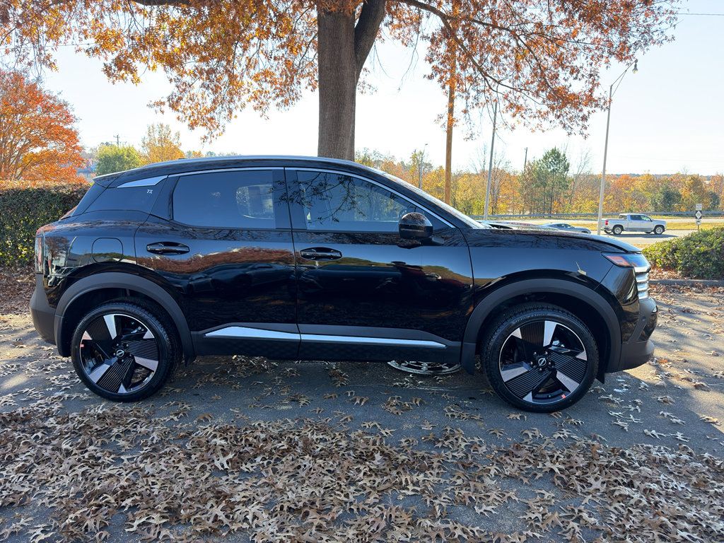 New 2026 Nissan Kicks SR w/ SR Premium Package image 8