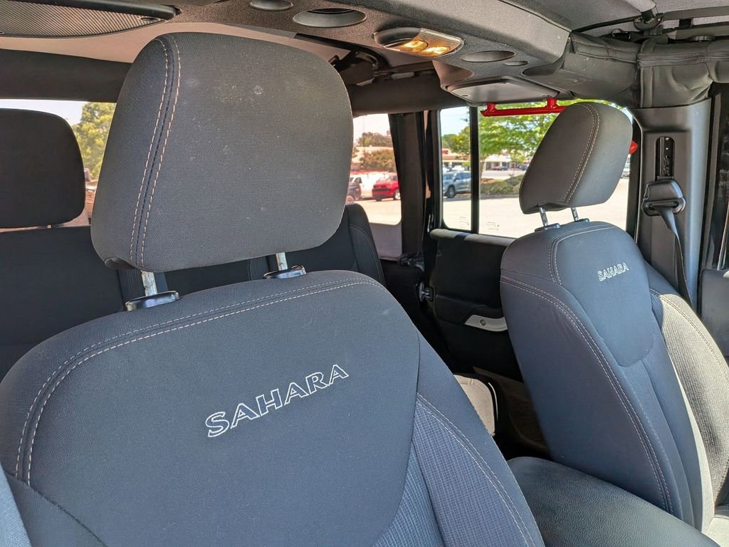 Used 2017 Jeep Wrangler Unlimited Sahara w/ Max Tow Package image 20