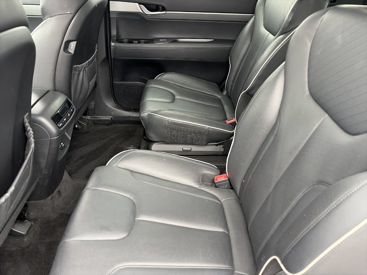 Used 2023 Hyundai Palisade SEL AWD/4WD image 16