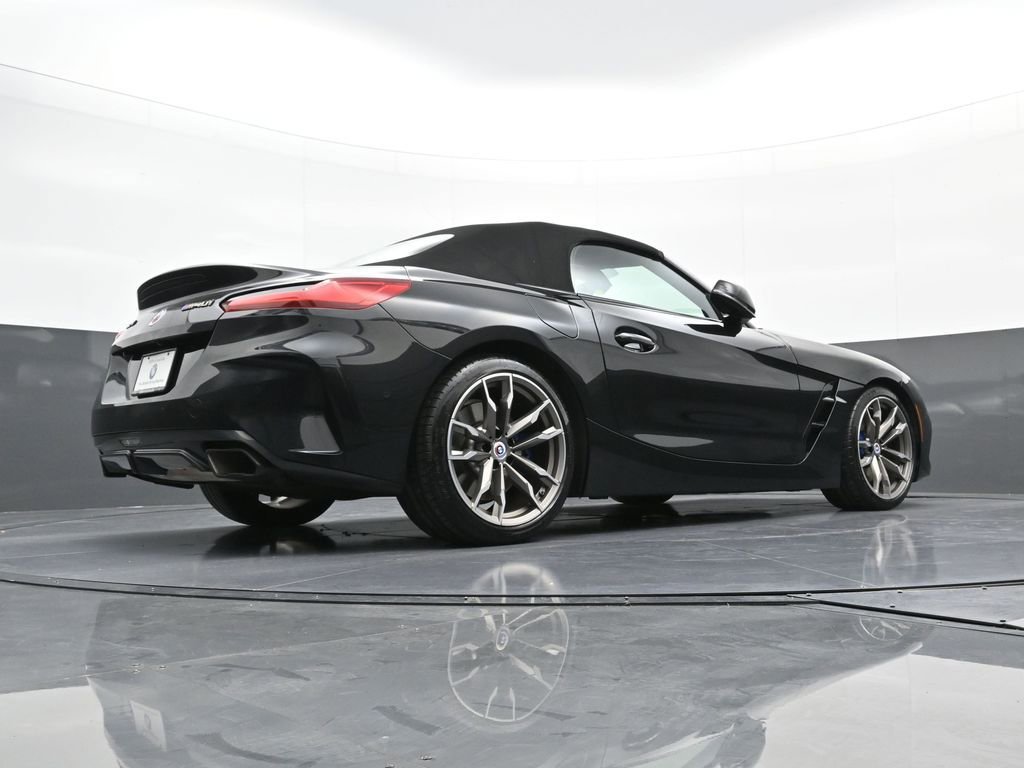 Used 2023 BMW Z4 M40i w/ Premium Package image 25