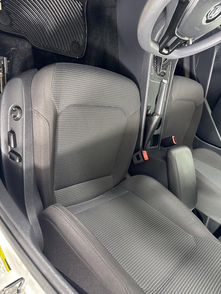 Used 2018 Volkswagen Passat 2.0T S w/ Driver Assistance Package image 13