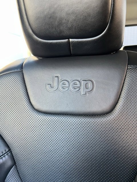 Used 2023 Jeep Cherokee Altitude Lux image 15